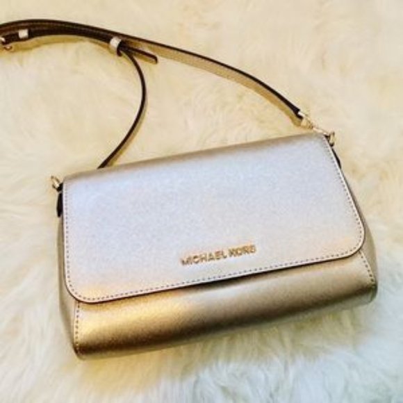 NWT Michael Kors Jet Set Small Gold Crossbody Handbag Glam - Picture 1 of 6